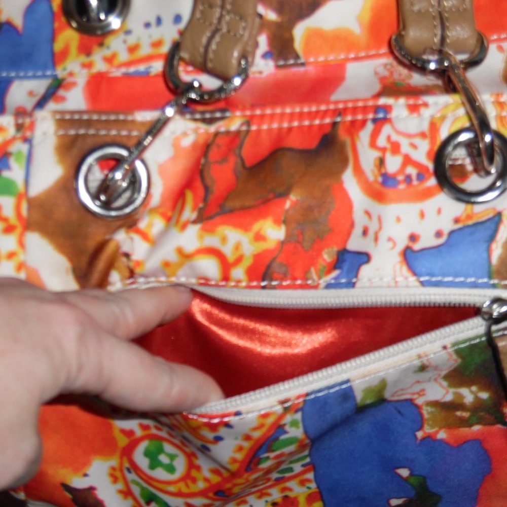 Tyler Rodan Colorful Purse - Picture 4 of 13